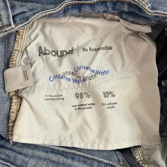 Abound High Rise Distressed Mom Jeans Button Fly Light Wash Women’s Size 29 - Picture 8 of 8